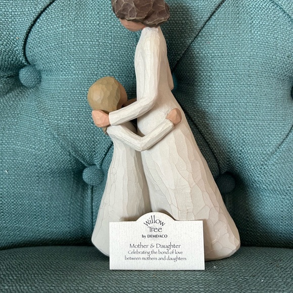 Willow Tree Mother and Daughter figurine - Picture 2 of 5
